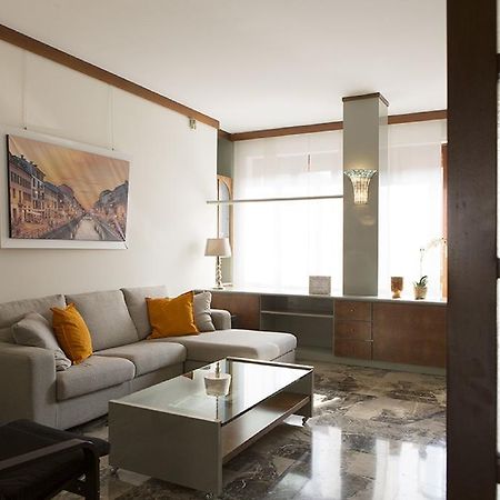 Fiera Monterosa 11 Apartment ميلان الغرفة الصورة